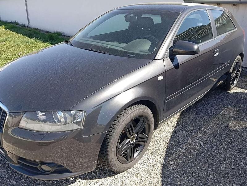 Gebraucht Audi A3 S-Line 140 PS (102 kW) 2006 Lavagrau perleffekt Kleinwagen