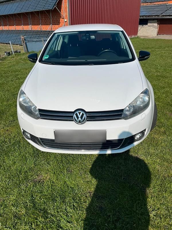Gebraucht VW Golf VI Style 80 PS (58 kW) 2012 Weiß Kleinwagen