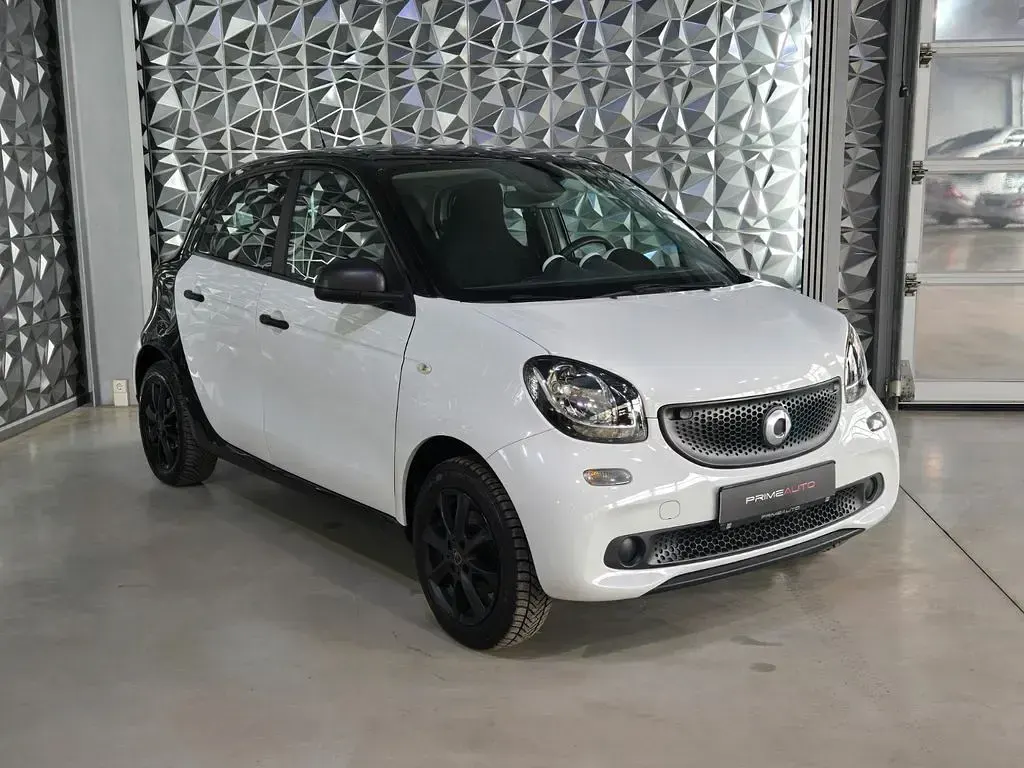 Gebraucht Smart ForFour Basis 71 PS (52 kW) 2015 Schwarz Kleinwagen
