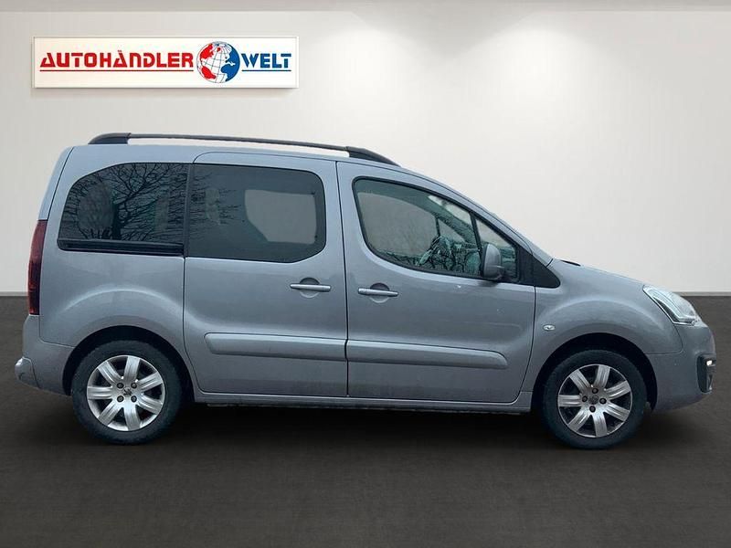 Gebraucht Peugeot Partner Tepee Allure 110 PS (80 kW) 2016 Grau Van / Kleinbus