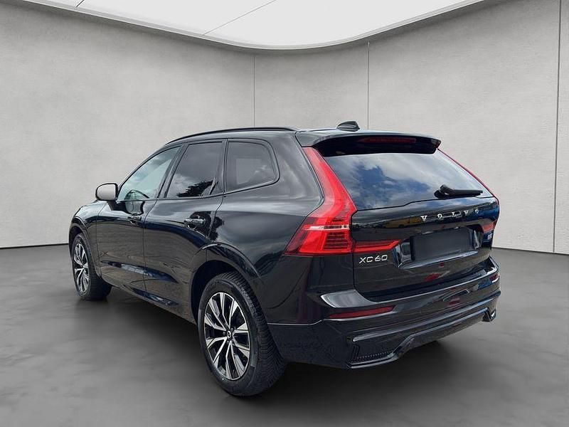 Gebraucht Volvo XC60 Plus 250 PS (183 kW) 2024 Schwarz SUV
