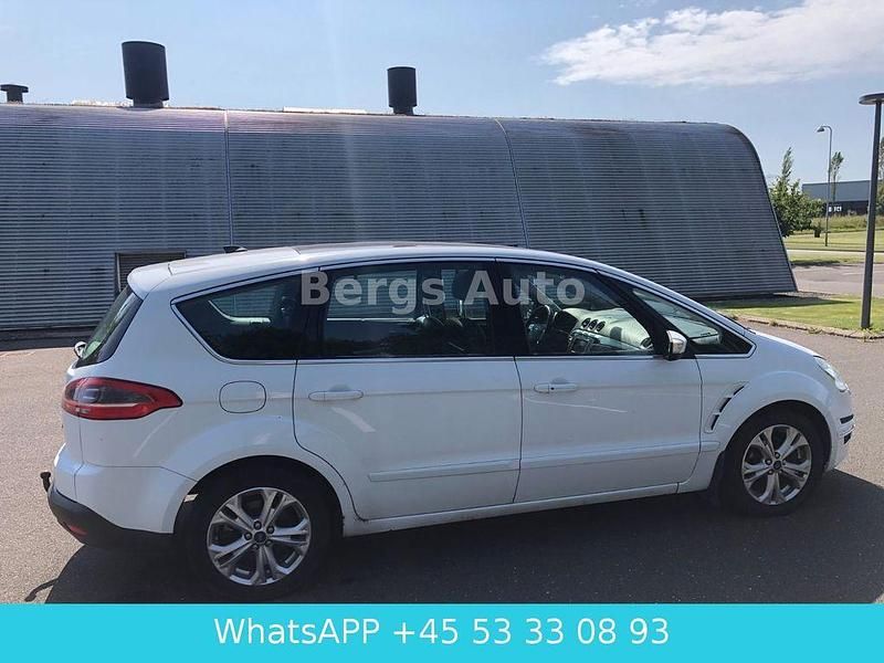 Gebraucht Ford S-MAX Titanium 163 PS (119 kW) 2012 Weiß Van / Kleinbus