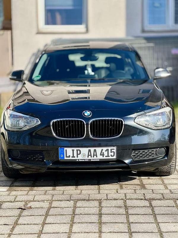 Gebraucht BMW 116 116 PS (85 kW) 2012 Schwarz Kleinwagen