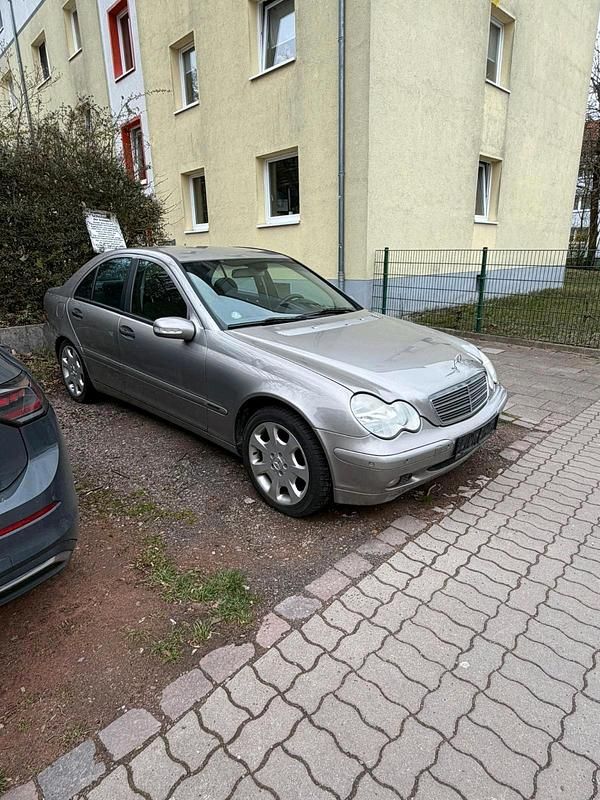 Gebraucht Mercedes 200 110 PS (80 kW) 2003 Gold Limousine