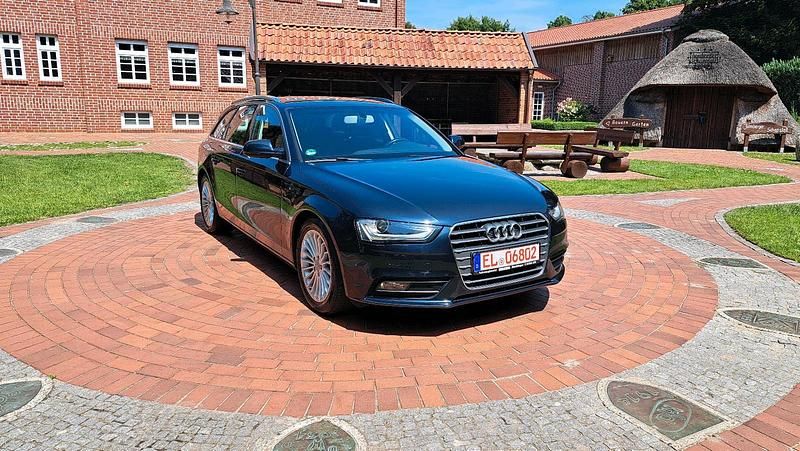 Gebraucht Audi A4 150 PS (110 kW) 2015 Grau Kombi
