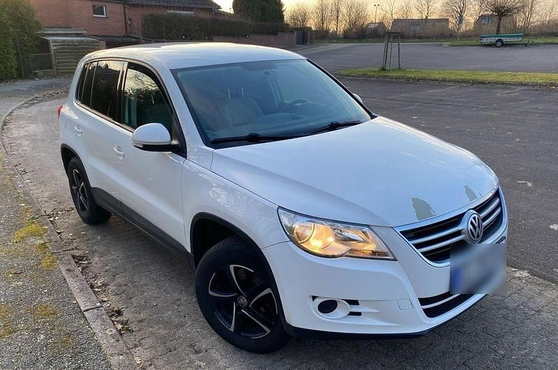 Second-hand VW Tiguan 122 CP (89 kW) 2011 Alb SUV