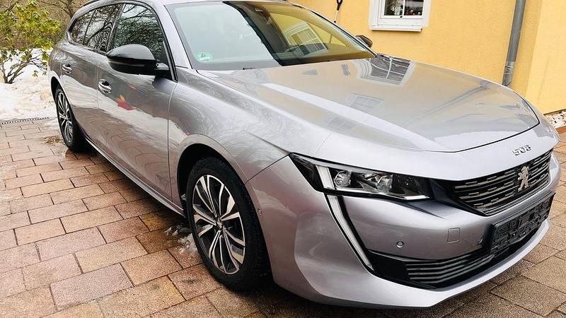 Gebraucht Peugeot 508 Allure 131 PS (96 kW) 2022 Grau Kombi