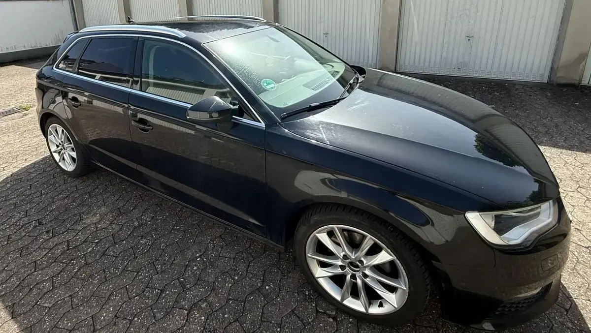 Gebraucht Audi A3 125 PS (91 kW) 2014 Schwarz Limousine