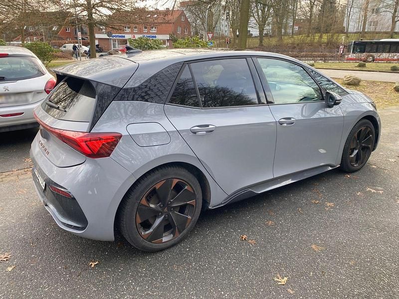 Second-hand Cupra Born 150 kW (204 CP) 2022 Gri Hatchback