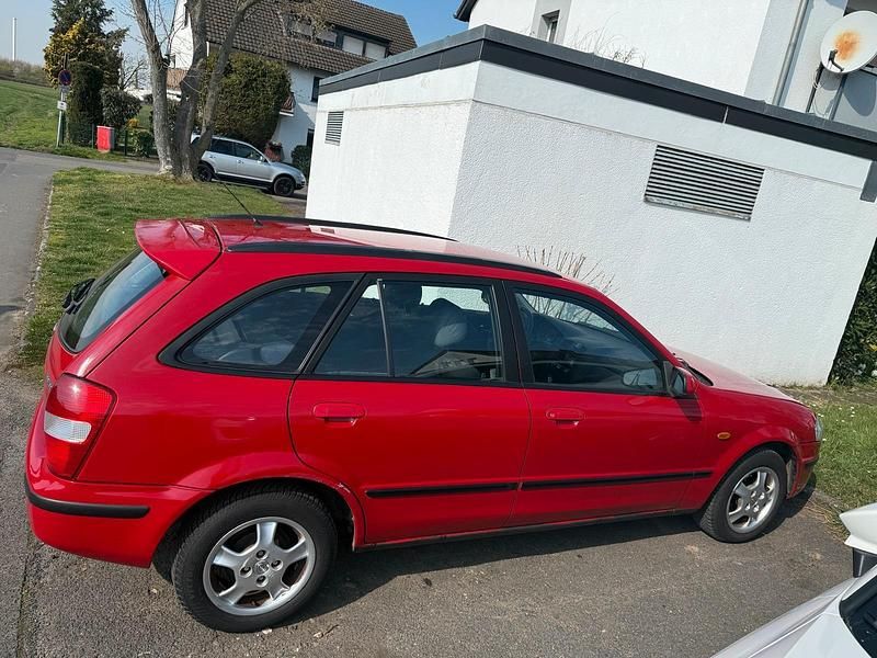 Gebraucht Mazda 323F 2000 Rot Limousine