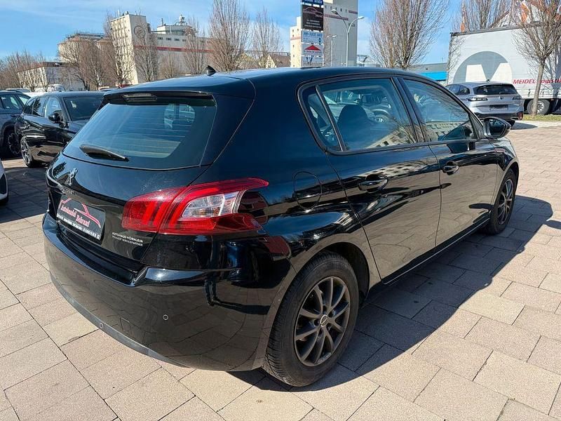Gebraucht Peugeot 308 Active 125 PS (91 kW) 2014 Schwarz perla nera Limousine