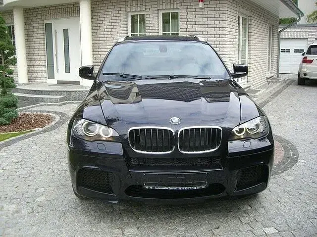 Używany BMW X6 M Performance 555 KM (408 kW) 2010 Czarny SUV