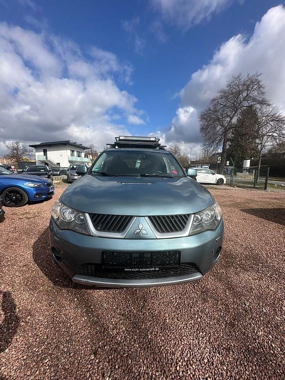 Gebraucht Mitsubishi Outlander Intense 140 PS (102 kW) 2007 Silber SUV