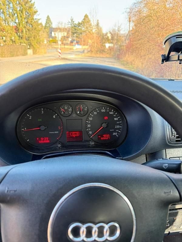 Gebraucht Audi A3 101 PS (74 kW) 2001 Silber Kleinwagen