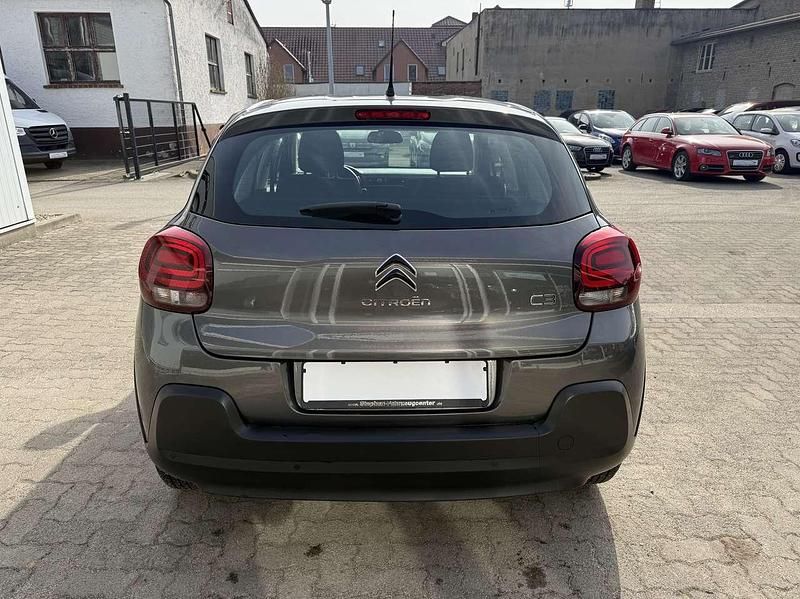Gebraucht Citroën C3 Live 82 PS (60 kW) 2018 Platiniumgrau/metallic Kleinwagen