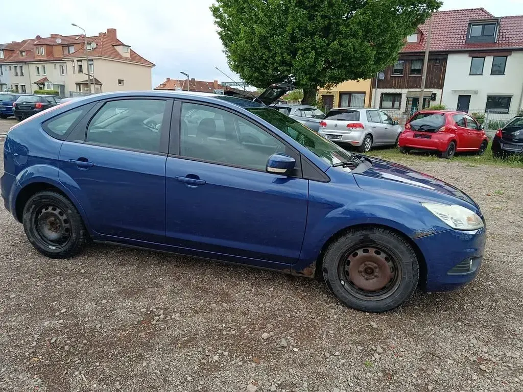 Używany Ford Focus Style 101 KM (74 kW) 2008 Sedan/Limuzyna