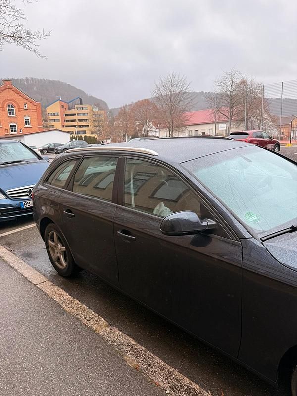 Gebraucht Audi A4 143 PS (105 kW) 2014 Blau Kombi