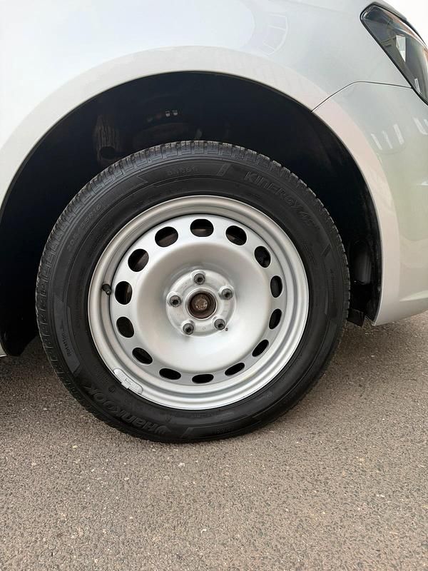 Gebraucht VW Caddy 131 PS (96 kW) 2018 Silber Van / Kleinbus