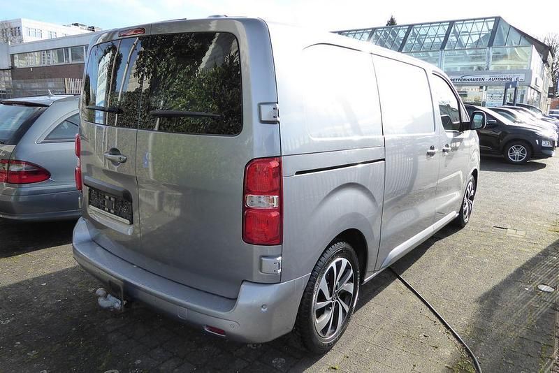 Second-hand Citroën Jumpy 179 CP (131 kW) 2020 Gri Monovolum