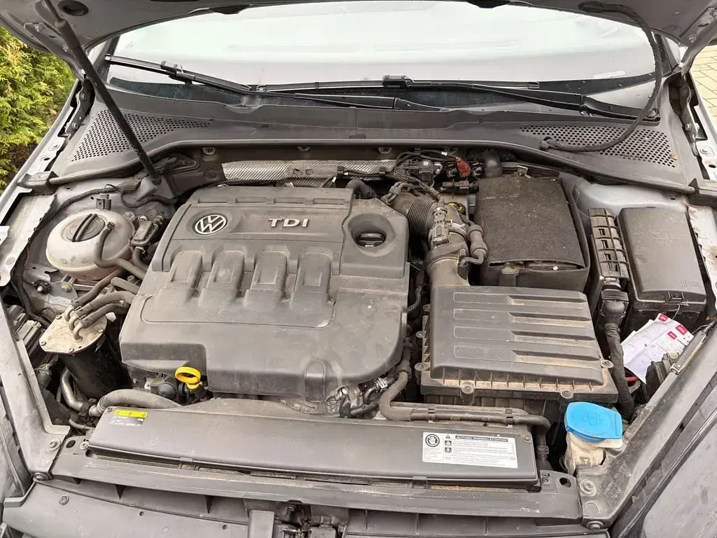 Second-hand VW Golf VII Trendline 116 CP (85 kW) 2017 Alb Break