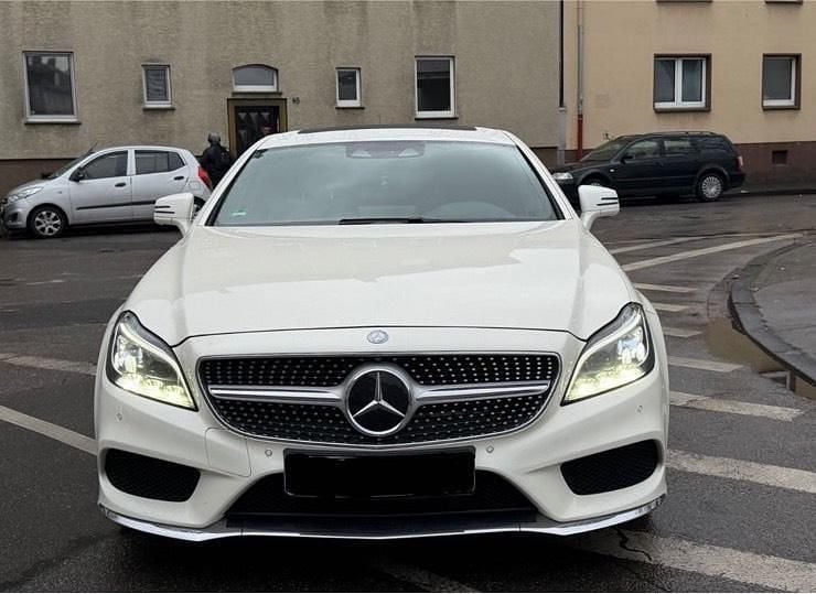 Gebraucht Mercedes CLS350 AMG 258 PS (189 kW) 2015 Weiß Limousine