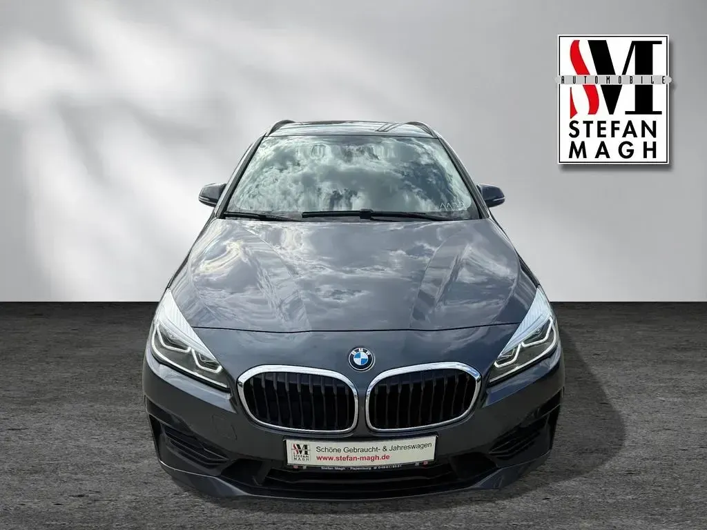 Gebraucht BMW 220 Active Tourer Sport Line 192 PS (141 kW) 2019 Grau Van / Kleinbus
