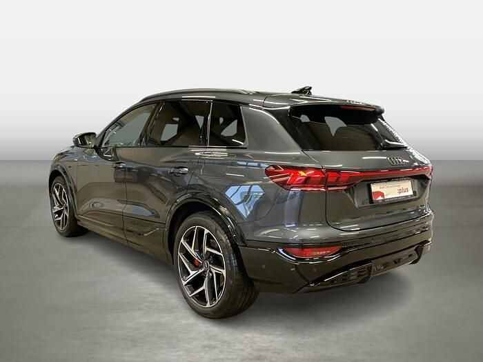 Gebraucht Audi Q6 e-tron Sport 284 kW (387 PS) 2025 Grau SUV