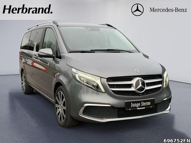 Gebraucht Mercedes V300 237 PS (174 kW) 2022 Grau Van / Kleinbus
