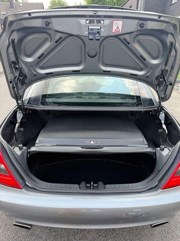 Gebraucht Mercedes SLK200 184 PS (135 kW) 2010 Silber Cabrio