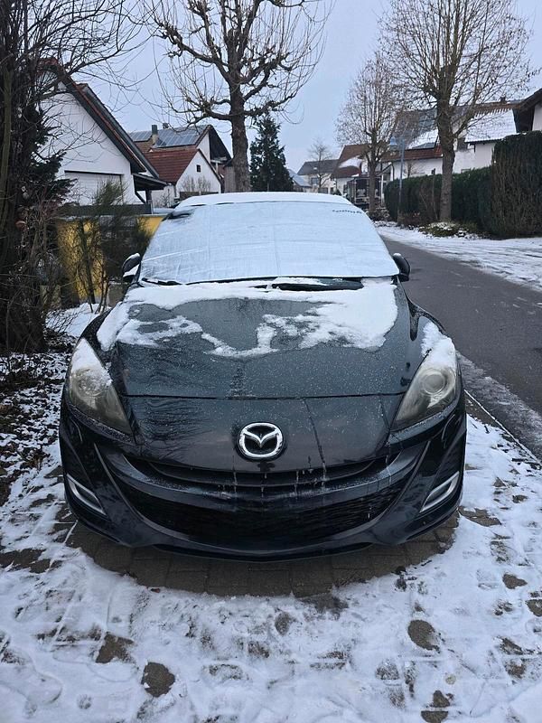 Grau Gebraucht 2011 Mazda 3 Limousine | 7.500 € (Etwas zu teuer) - Bild 1/4