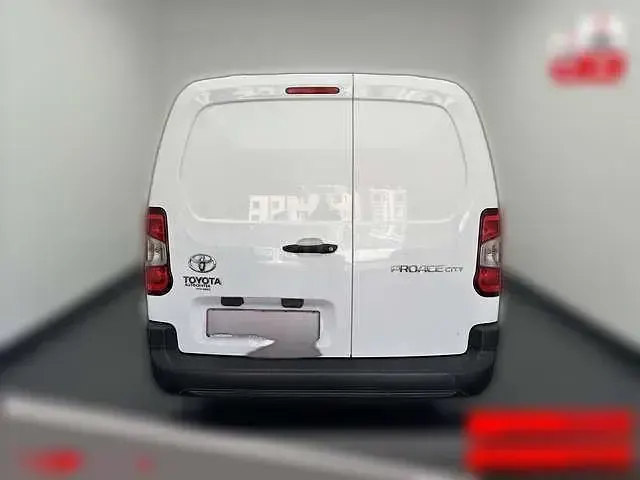 Gebraucht Toyota Proace 75 PS (55 kW) 2021 Weiß metallic Van / Kleinbus