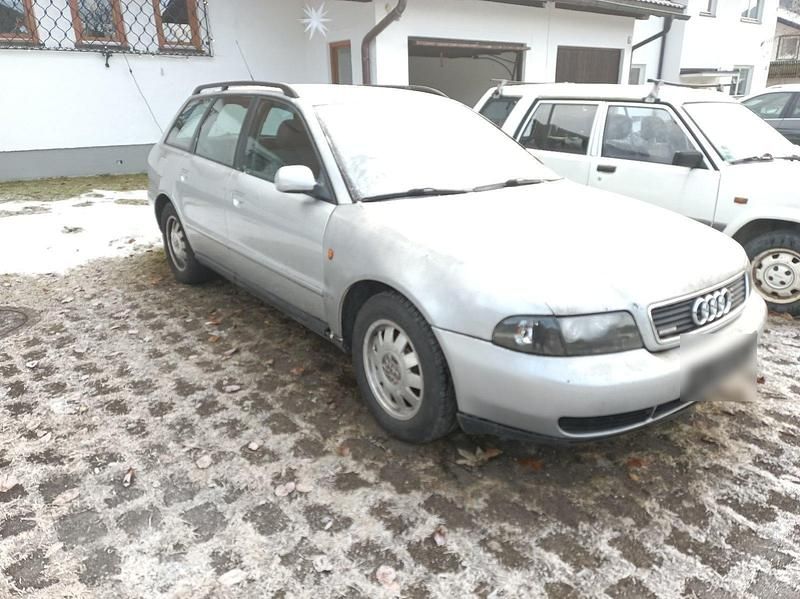 Gebraucht Audi A4 125 PS (91 kW) 1998 Kombi