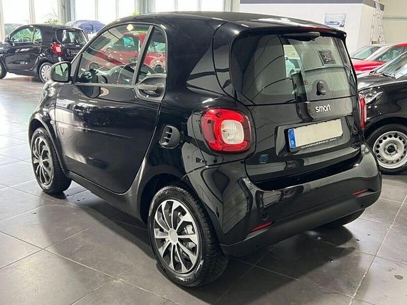 Gebraucht Smart ForTwo Electric Drive 60 kW (82 PS) 2021 Schwarz Coupé