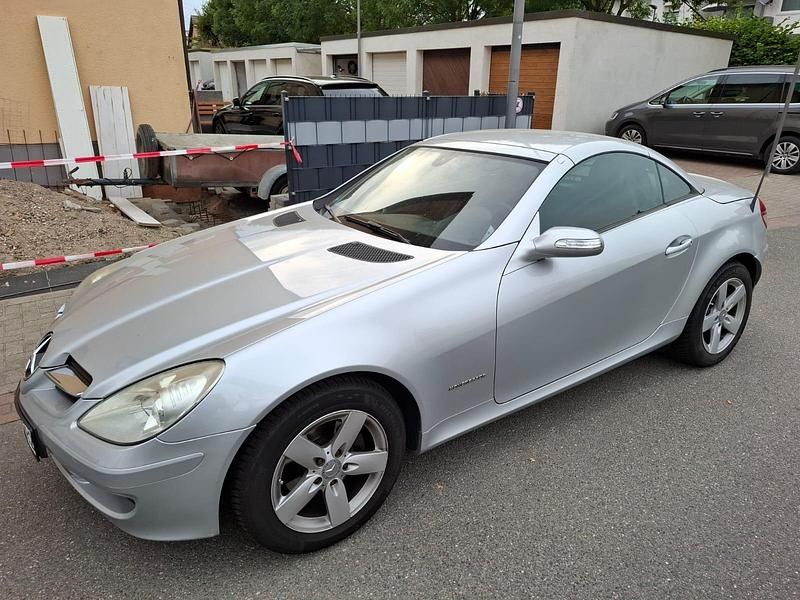 Silber Gebraucht 2005 Mercedes SLK200 Cabrio | 5.990 € (Fairer Preis) - Bild 1/4