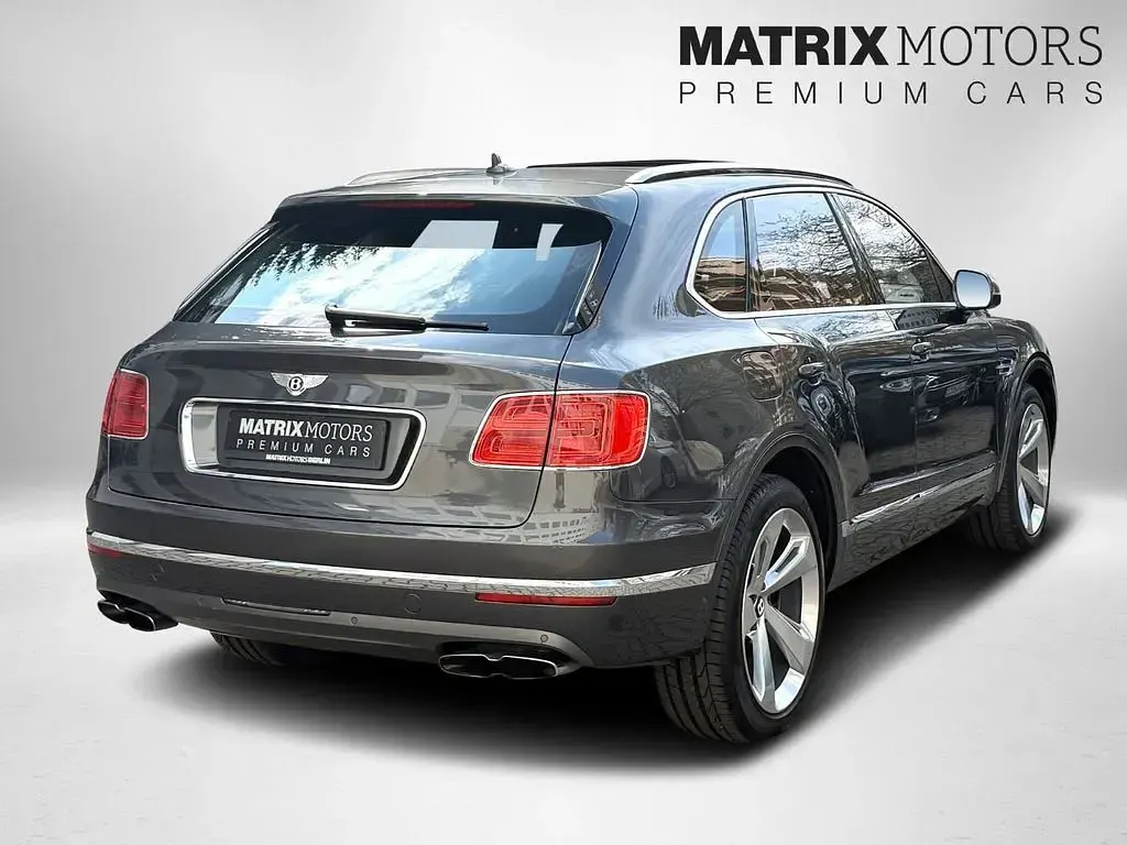 Brugt Bentley Bentayga 549 HK (403 kW) 2018 Grå SUV