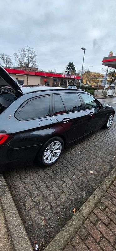 Gebraucht BMW 525 218 PS (160 kW) 2012 Schwarz Kombi