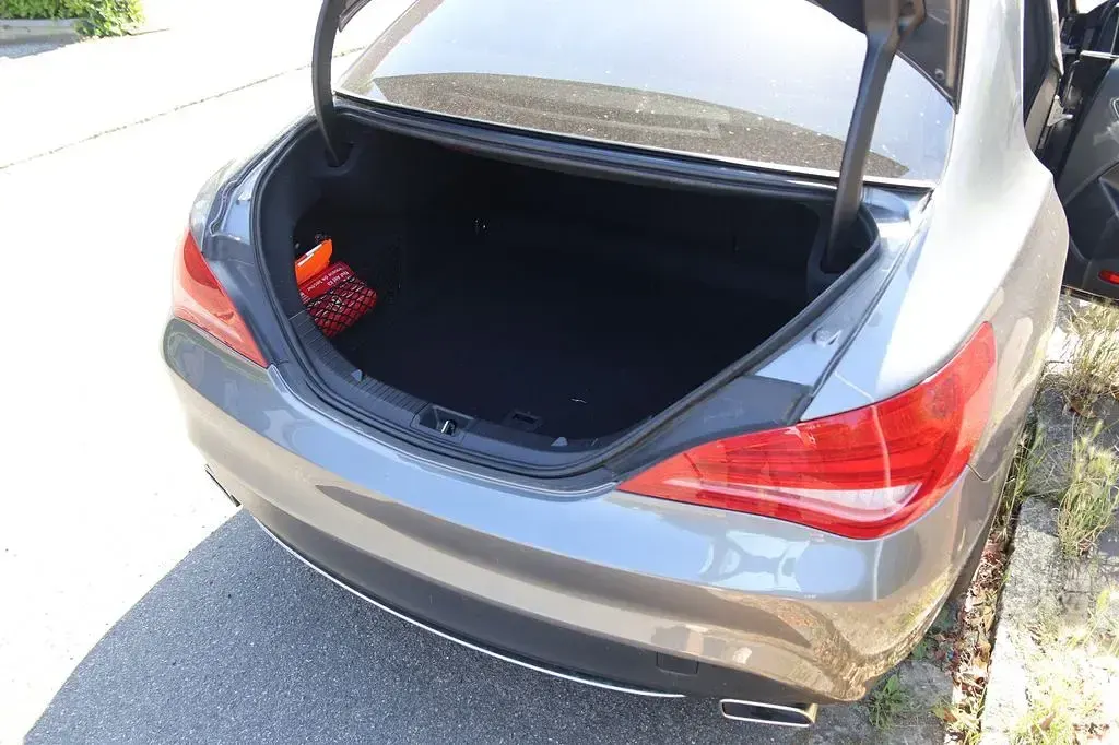 Gebraucht Mercedes CLA200 156 PS (114 kW) 2014 Grau Coupé