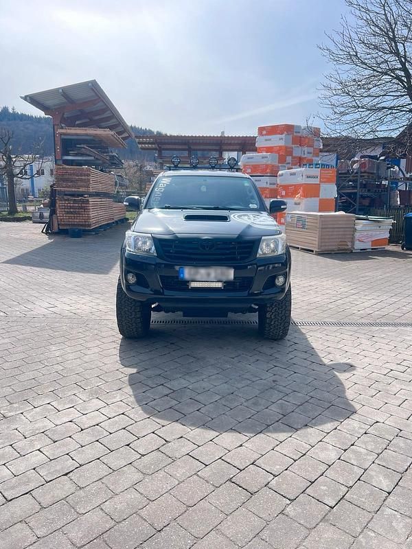 Gebraucht Toyota HiLux Executive 171 PS (125 kW) 2012 Schwarz Pickup