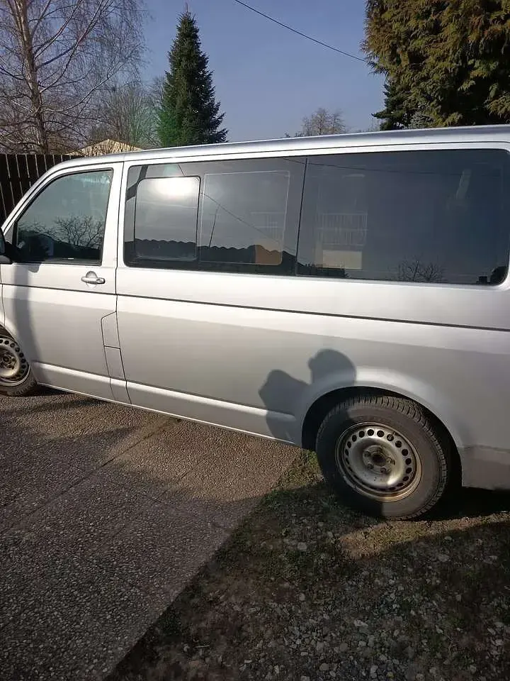 Second-hand VW Caravelle 131 CP (96 kW) 2005 Van