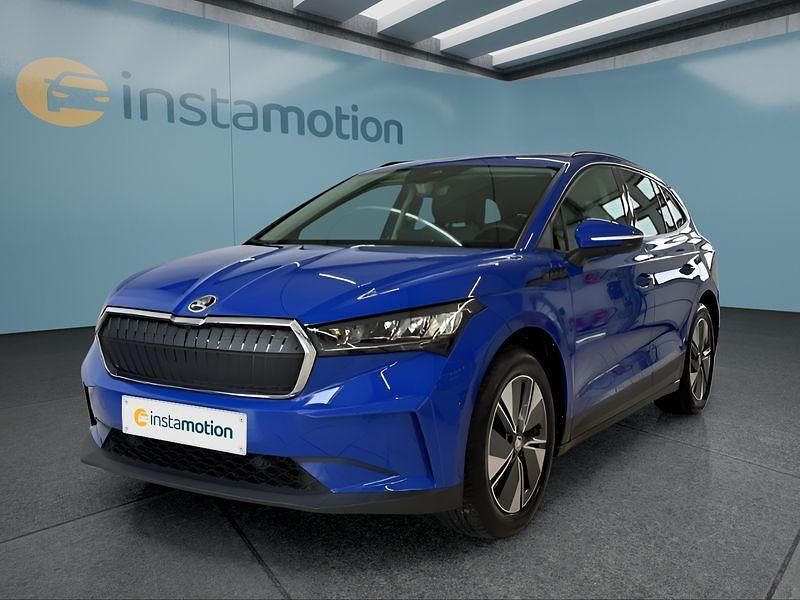 Blau Gebraucht 2023 Skoda Enyaq iV Loft SUV | 27.449 € (Fairer Preis) - Bild 1/4