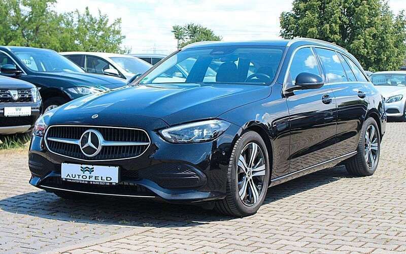 Schwarz (metallic) Gebraucht 2021 Mercedes C220 Kombi | 20.950 € (Fairer Preis) - Bild 1/4