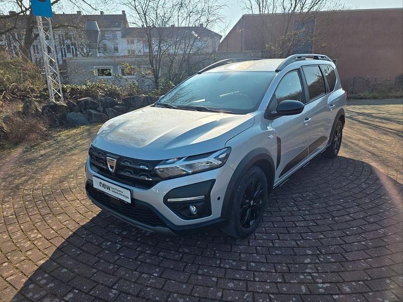 Gebraucht Dacia Jogger Extreme 101 PS (74 kW) 2022 Mondsteingrau Van / Kleinbus