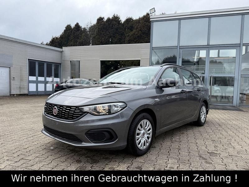 Gebraucht Fiat Tipo 95 PS (69 kW) 2018 Grau Kombi