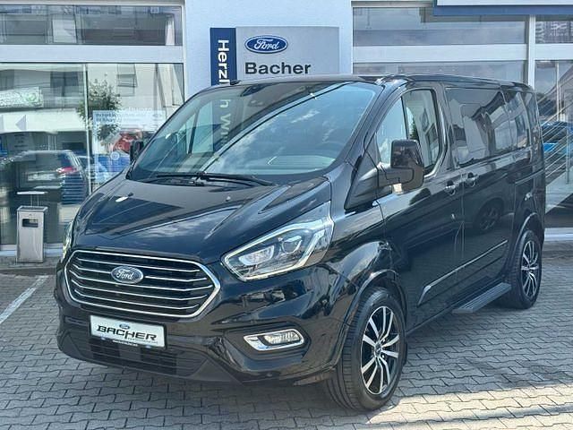 Schwarz Gebraucht 2018 Ford Tourneo Custom Titanium X Van | 29.900 € (Teuer) - Bild 1/4