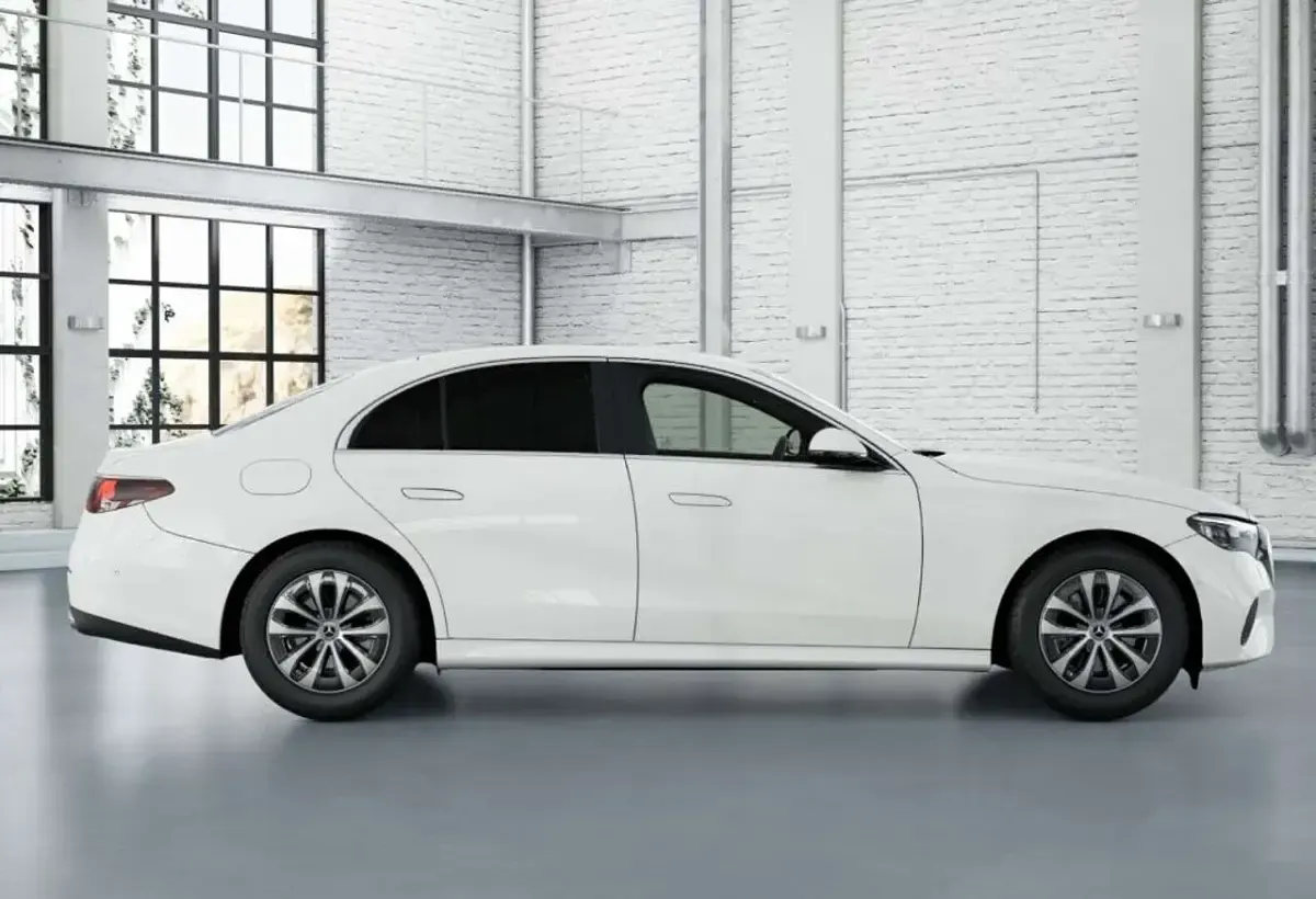 Gebraucht Mercedes E200 Avantgarde 163 PS (119 kW) 2026 Unilack polarweiß uni Limousine