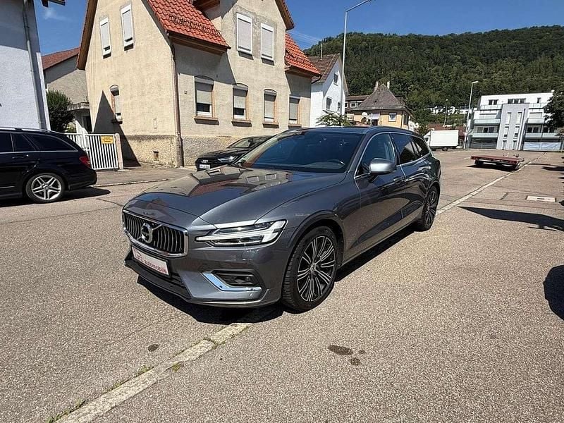 Osmium grey Gebraucht 2019 Volvo V60 Inscription Kombi | 12.990 € (Teuer) - Bild 1/4