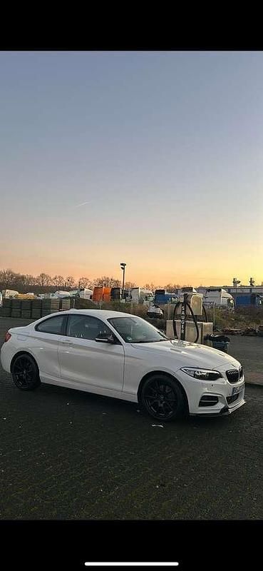 Gebraucht 2016 BMW 220 M Sport Coupé | 18.499 € (Etwas zu teuer) - Bild 1/4