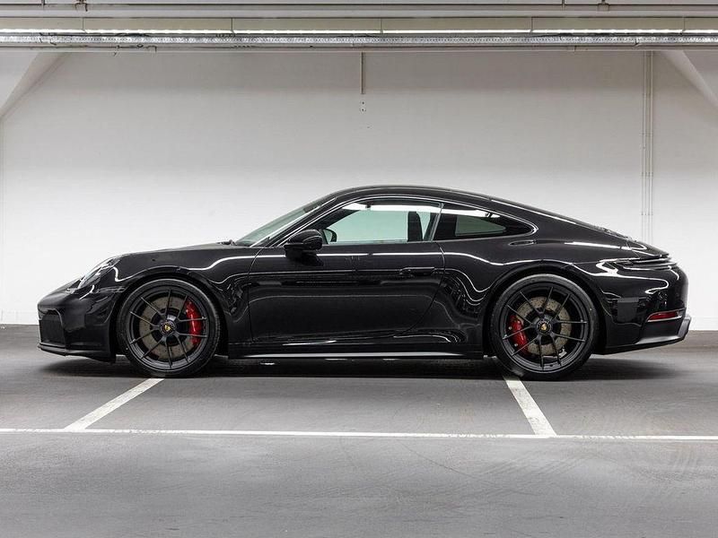 Neu Porsche 911 Carrera GTS 541 PS (397 kW) 2025 Schwarz