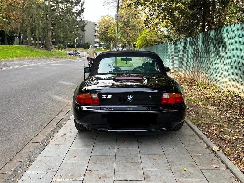 Gebraucht BMW Z3 140 PS (102 kW) 1998 Schwarz Cabrio