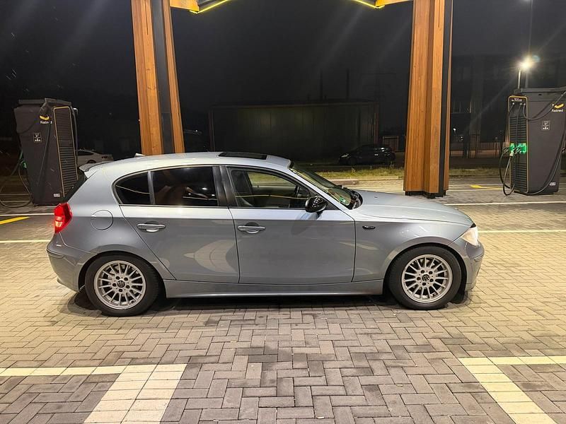 Gebraucht BMW 120 163 PS (119 kW) 2006 Grau Kleinwagen